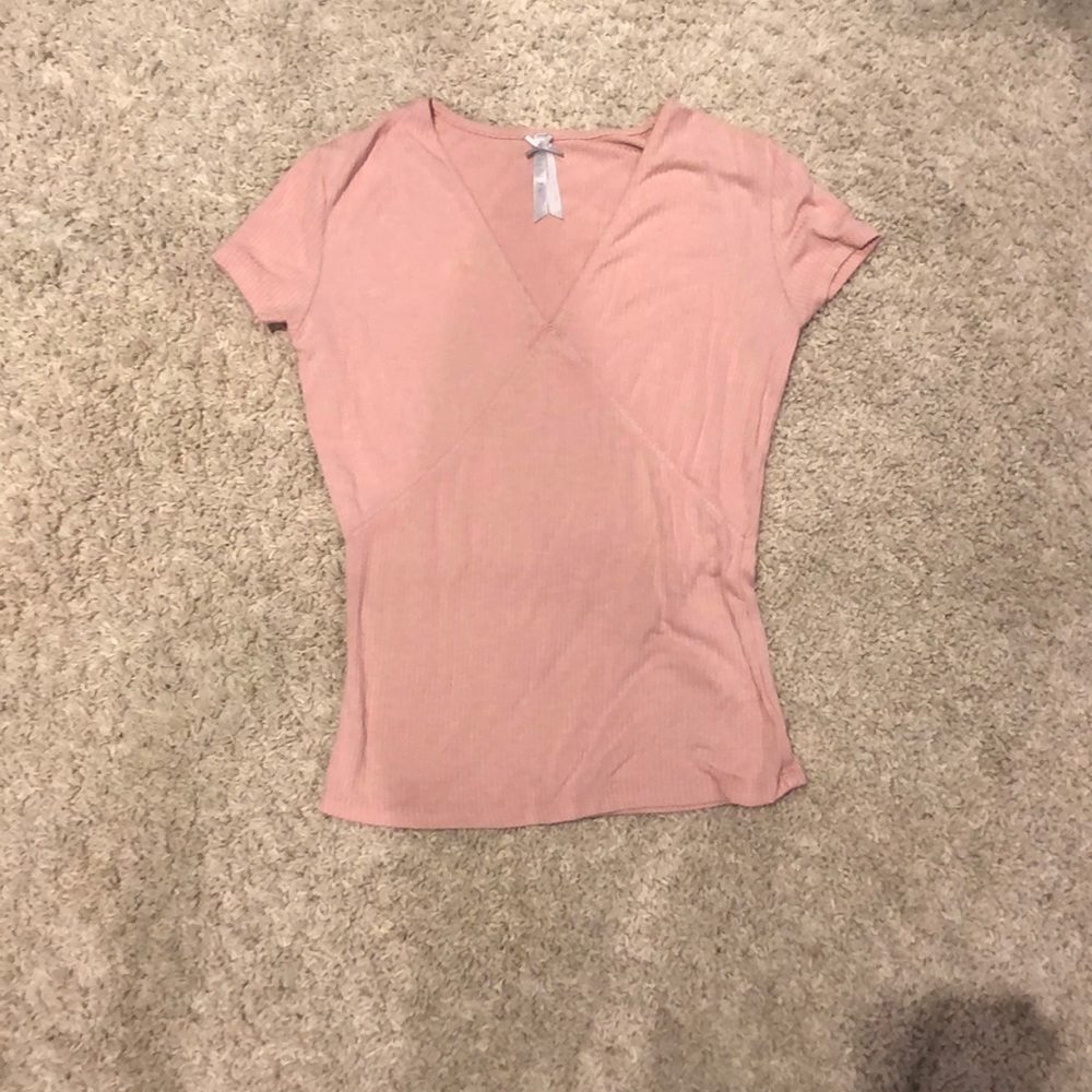 Light pink low cut short sleeve top